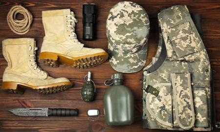 Військове спорядження - фото