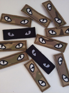 Шеврон ОЧІ, фон чорний, мультікам. - фото