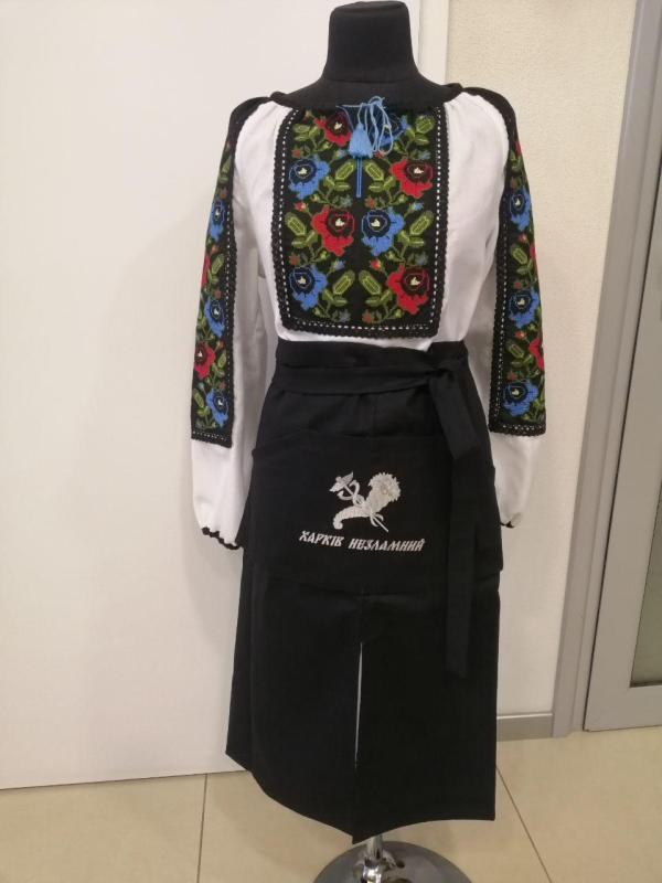 Фартух офіціанта СІРИЙ з вишивкою "ХАРКІВ НЕЗЛАМНИЙ" - фото №5