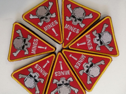 Шеврон вишитый трикутний MINES ! - фото