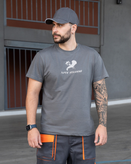 Футболка бавовняна  СІРА(графіт) з вишивкою ХАРКІВ НЕЗЛАМНИЙ+герб міста, р.S - фото