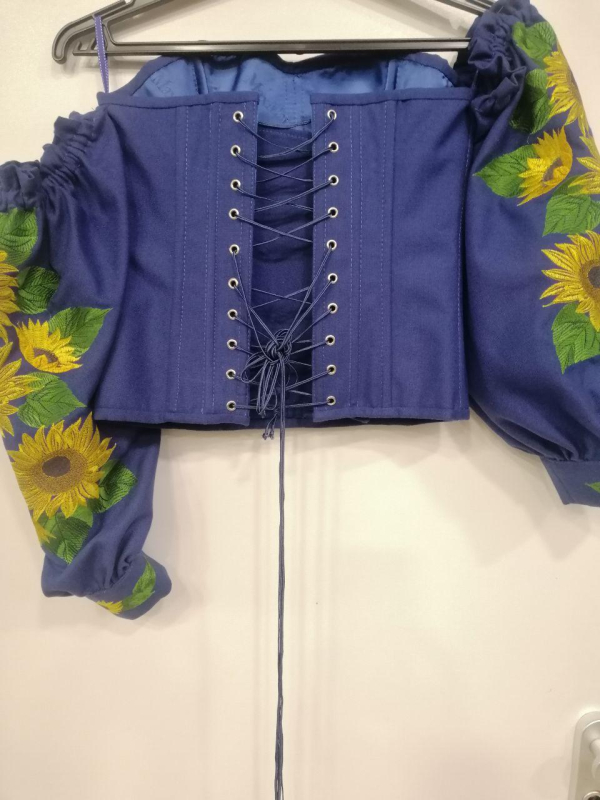 Корсет — вишиванка з рукавами, синій (кол. сині сутінки) з вишивкою "СОНЯШНИКИ" р. M - фото №3