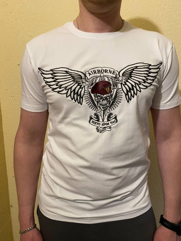 Футболка чоловіча бавовняна, біла,з принтом ДШВ-крила, р. М,Л,ХЛ - фото