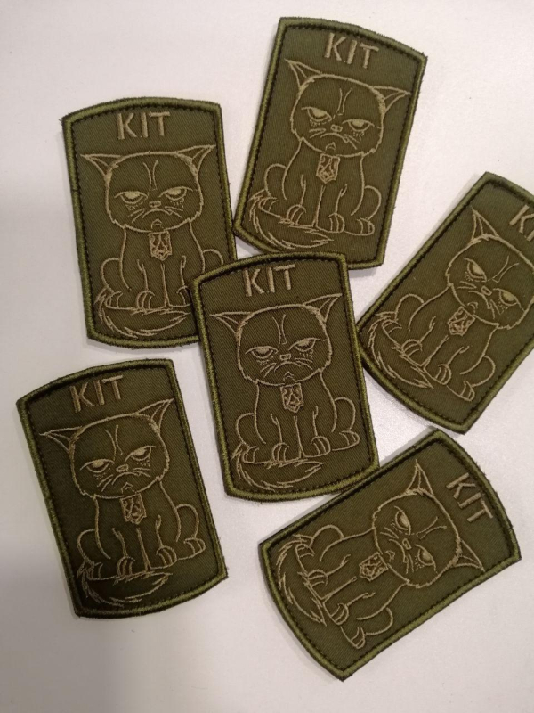Шеврон вишитий КІТ , на оливі - фото