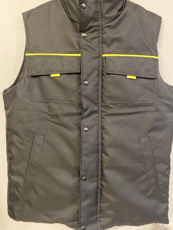 Жилет утеплений із 4 кишенями, тк.ОКСФОРД ,РІП-СТОП чорний р,48/50,52/54,56/587,60/62 - фото